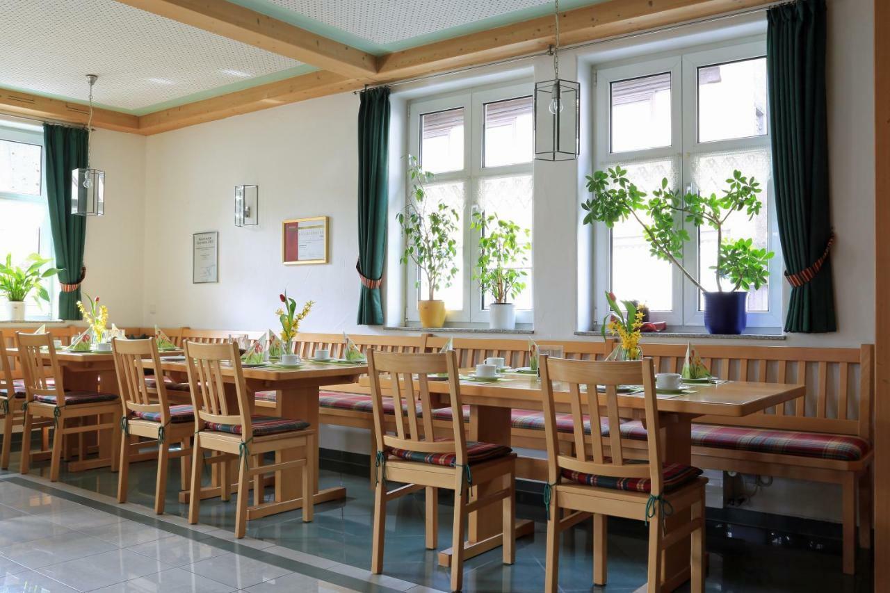 Weinstube Schwalbennest Hotel Karlstadt Bagian luar foto