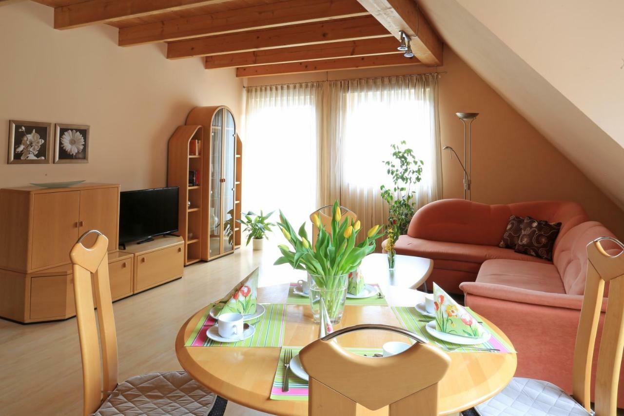 Weinstube Schwalbennest Hotel Karlstadt Bagian luar foto