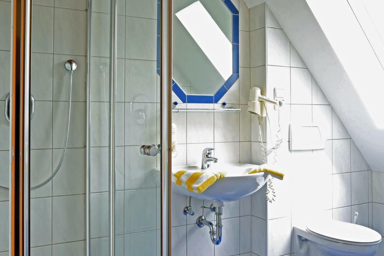 Weinstube Schwalbennest Hotel Karlstadt Bagian luar foto