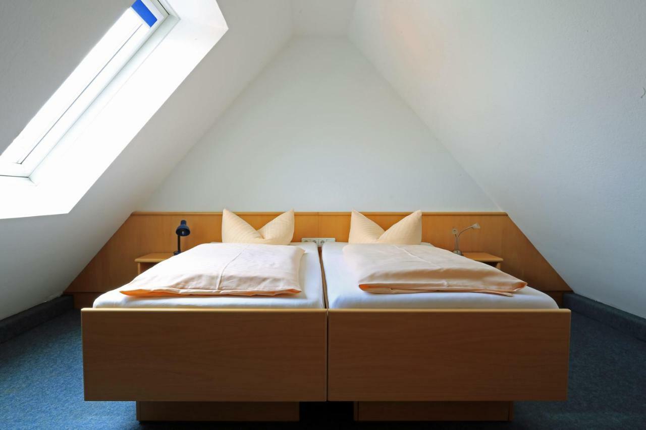 Weinstube Schwalbennest Hotel Karlstadt Bagian luar foto