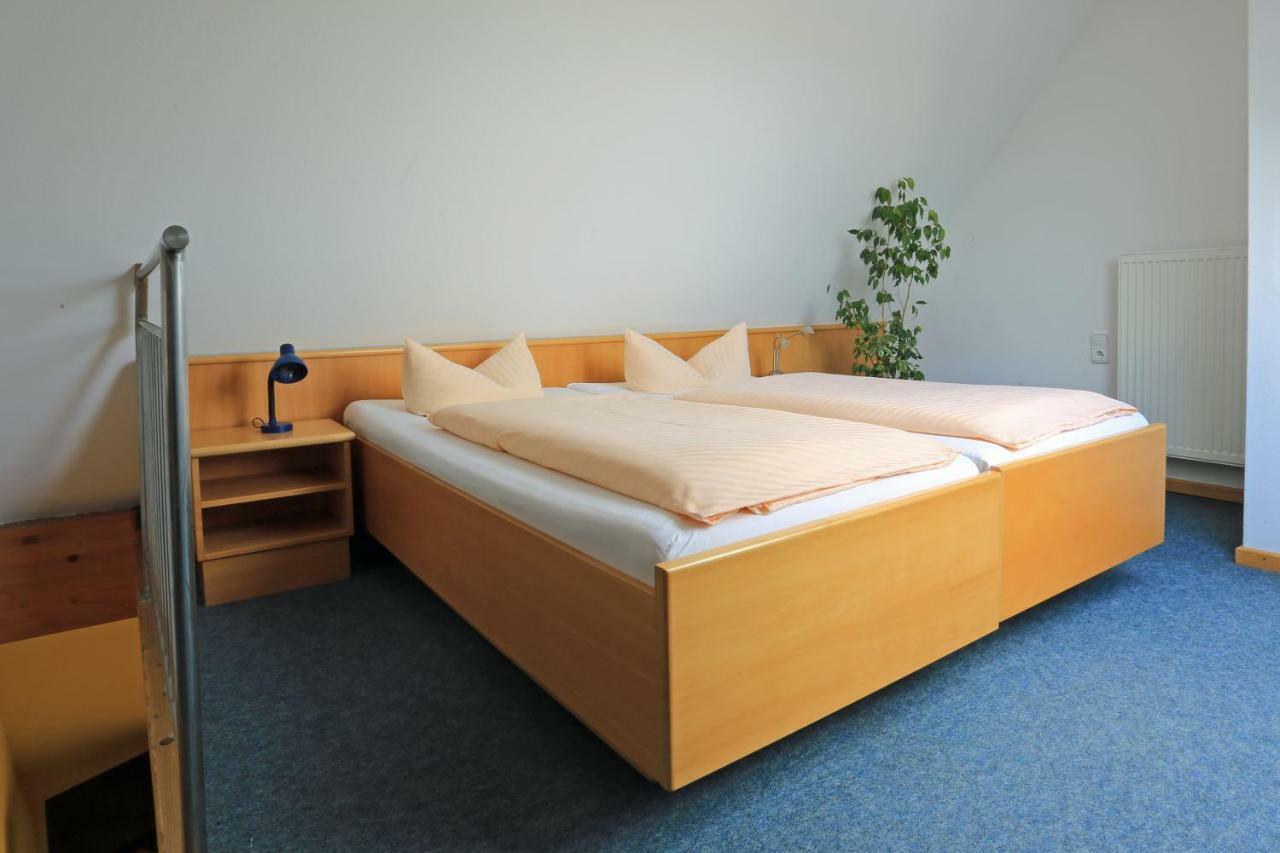 Weinstube Schwalbennest Hotel Karlstadt Bagian luar foto